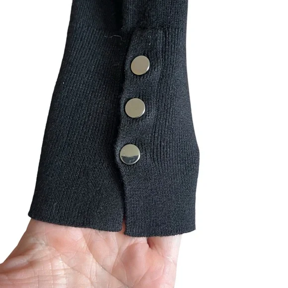 CHICO’S V-Neck Basic Pullover Light Sweater Ella Spun Rayon Sz 1 US Medium Black - Picture 4 of 10